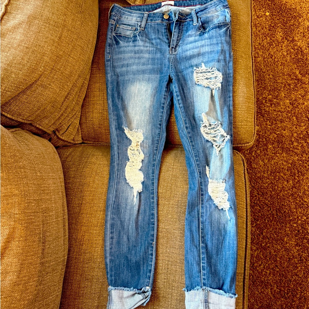 Cello Jeans - 9 Ripped Front